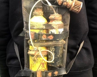 Post Apocalyptic Cyberpunk Scavenger Rig Backpack - Water, Oxygen & Radio