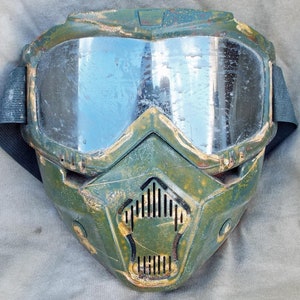 Cyberpunk Post Apocalyptic Distressed Mask - Green 2