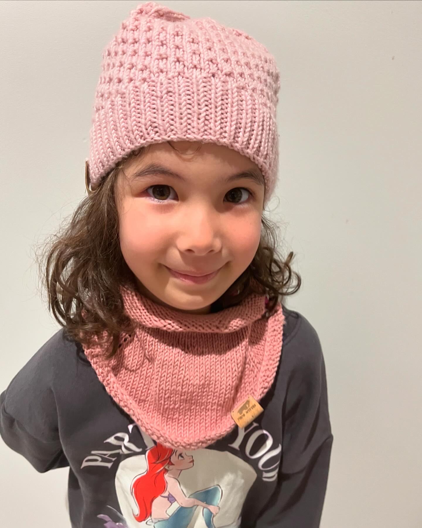 Kid’s merino wool snood, neck warmer