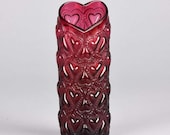 6040 Very pretty deep red vintage 1970 39 s glass vase with raised pattern of interlocked love hearts by Lalique with FREE WORLDWIDE SHIPPING