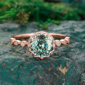 Round Cut Teal Green Blue Moissanite Engagement Ring 18K Gold Unique Vintage Engagement Ring Diamond Cluster Wedding Bridal Anniversary Ring