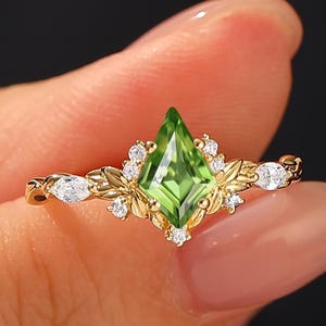 Kite Cut Peridot Engagement Ring, Leaf Inspired Wedding Rings For Women, Green Peridot Anniversary Ring, Gifts For Her Mothers Day