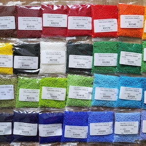 Set di 32 perline ceche colorate, misura 10/0 – Perline Preciosa naturali per ricamo, perline per icone, gioielli – Confezioni da 1 g a 50 g ciascuna