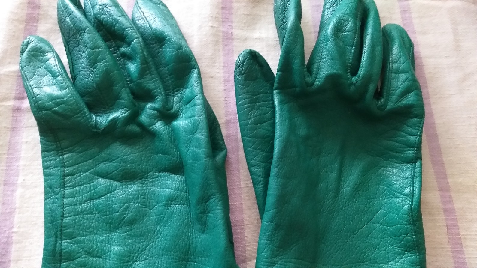 Genuine Soft Leather Elegant Gloves Second Skin Beautiful Green Color Size 6 1/2 7 Etsy