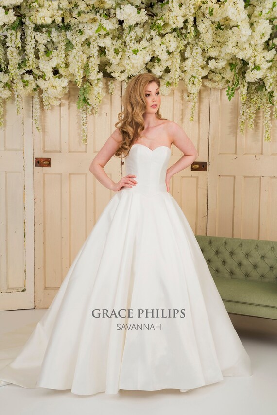 Grace Philips Original Sample Savannah Extravagant Billowing Etsy