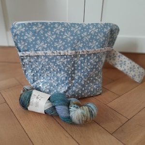 Medium Project Bag Pattern with Clear Front Pocket Knitting Bag
