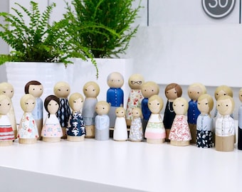 Custom Pegdoll Family, Wooden People, Large Family, Farmhouse Decor, Mothers Day Gift, Grandparents, Grandchildren, Birthday Gift,Home Decor