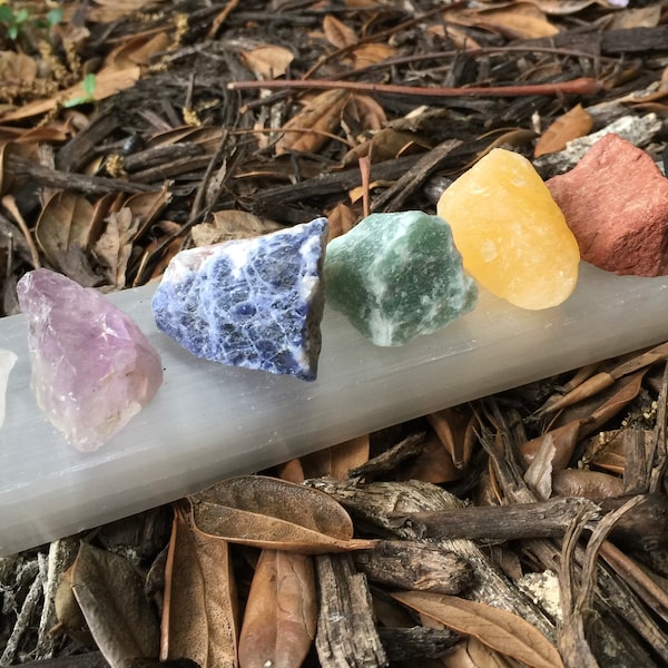 Large Chakra Set - 7 Piece Raw Chakra Stones with Selenite Plate-Natural Healing Crystal Set-Raw Crystals-Wholesale Bulk Crystal-Gift Set