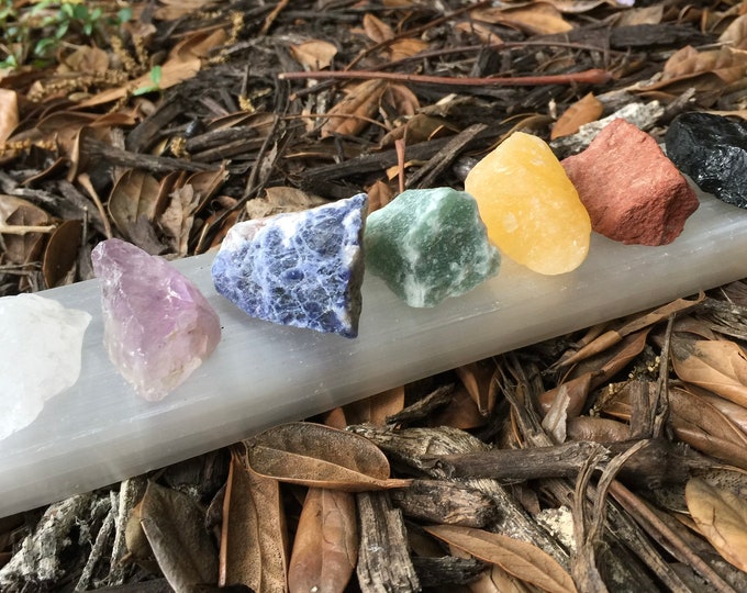Large Chakra Set - 7 Piece Raw Chakra Stones with Selenite Plate-Natural Healing Crystal Set-Raw Crystals-Wholesale Bulk Crystal-Gift Set