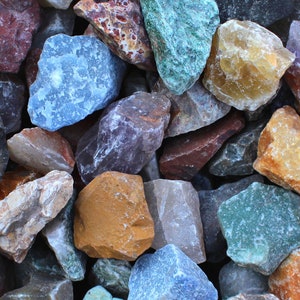 Brazil Mix | Large Rough Rocks for Tumbling | Size: 2" - 3" | 1 LB Bulk Rough Rocks | Rough Brazilian Crystals | Decorative Stone-Lapidary