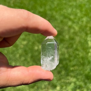Natural Crystal Quartz Points | .5-1&quot; Size | Raw Clear Quartz Crystals | Jewelry Crystals | Home Decor | Healing Crystal | Healing Stone |