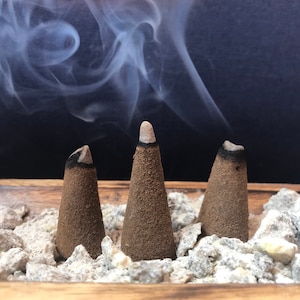 Gum Benjamin Benzoin Loban cone incense | 10 cones | all natural Holy Smoke Incense