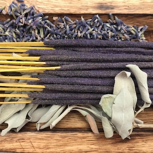 Lavender & White Sage Holy Smoke All-Natural Honey Resin Ceremonial Incense Sticks floral cleansing green packaging