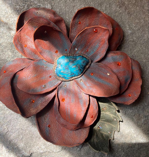leather flower art cinch bag slider / leather purse strap accessories / western leather hat band flower / fall decor