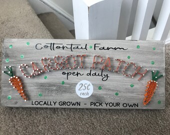 Parche de zanahoria personalizado de doble cara / Arte de cuerda con la frase "La Pascua está en camino"