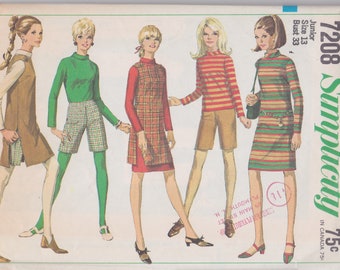 Vintage 1960s jumper, blouse, and shorts pattern -- Simplicity 7208, Junior size 13