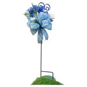 Papa Blaue Pfingstrosen Friedhof Grab Gedenkgarten Pfahl, Blumen Gedenkstätte mit Bogen, Garten Gedenkstätte, Friedhof Blume.