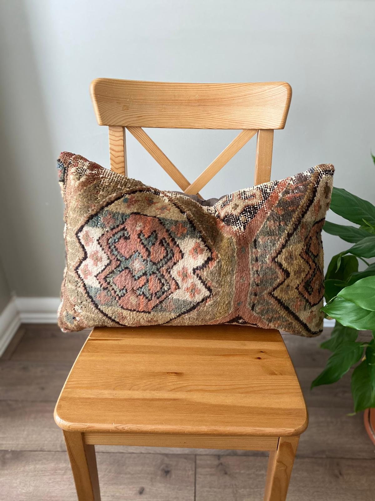 Turkısh kilim pillow,kilim pillow,cushion cover,living room decoration,throw pillow vintage  pillow 16x24 pillow,carpet lumbar pillow
