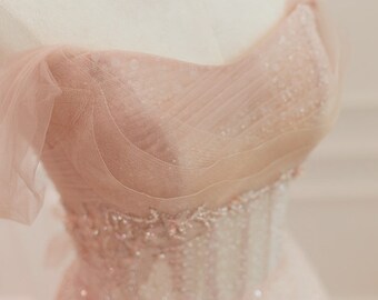 Rosa - V-neck A-line prom dress / wedding dance dress.