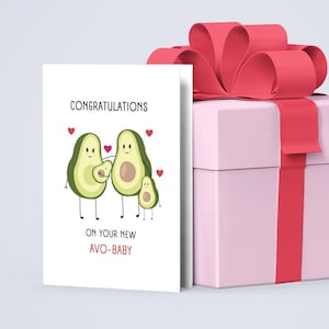 Avocado Baby Feier Karte, Avo-Baby, 4-köpfige Familie, Avocado Geschenk, Geburtstagsfeier, Herzlichen Glückwunsch zum Baby, Essen Wortspiel, 5x7