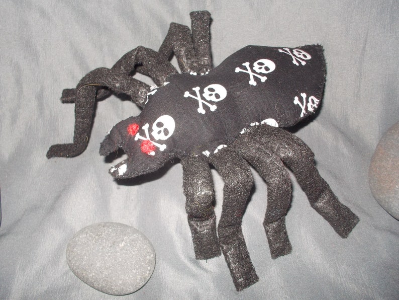 art and collectables Black Felt Spider felting spider with skulls halloween decor fibre arts Halloween Spider toy spiders sewing