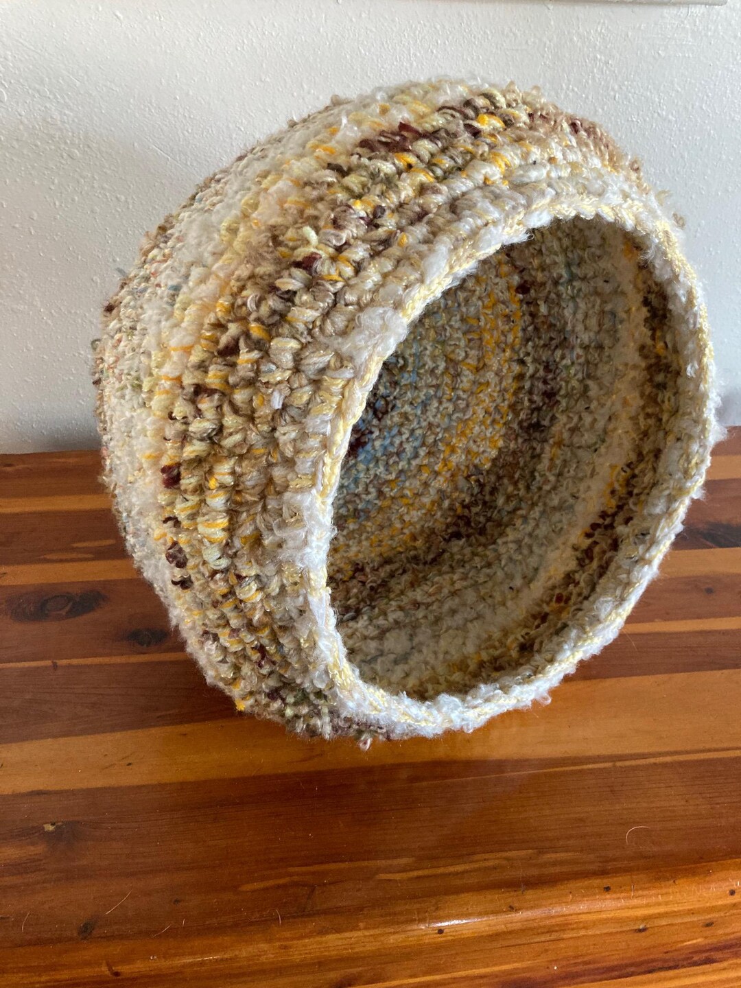 Handmade Crochet Cat House, Cat Hideaway, Cat Bed, Cat Cave in Cream ...