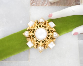 Vintage JOAN RIVERS Brooch Pearl Maltese Cross Lucite Cabochon Flower Gold Plate Designer Moghul Mogul Celebrity Jewelry, VivianJoel.com