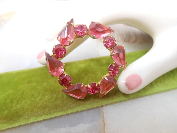 Vintage Pink Rhinestone Wreath Brooch Crystal Cir… - image 2