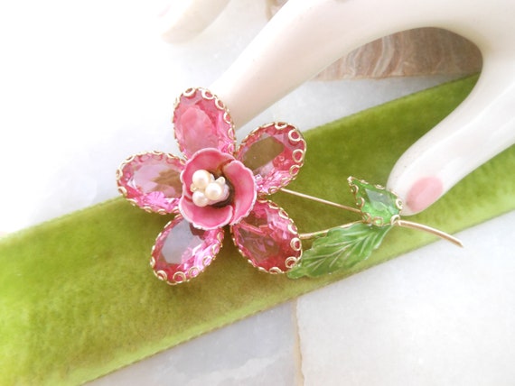 Vintage Flower Pink Brooch Crystal Rhinestone Ope… - image 3
