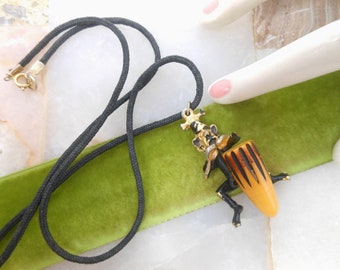 Vintage BAKELITE Charles F Worth Pendant Necklace Tribal Warrior Drummer Drum Tiki Tropical Old Plastic Mid Century Jewelry, VivianJoel.com