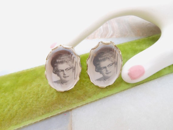 Vintage Your Mom Photo Cuff Links Lucite Groom Be… - image 1