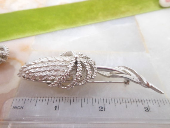 Vintage CORO Pegasus Flower Set Brooch Earrings D… - image 7