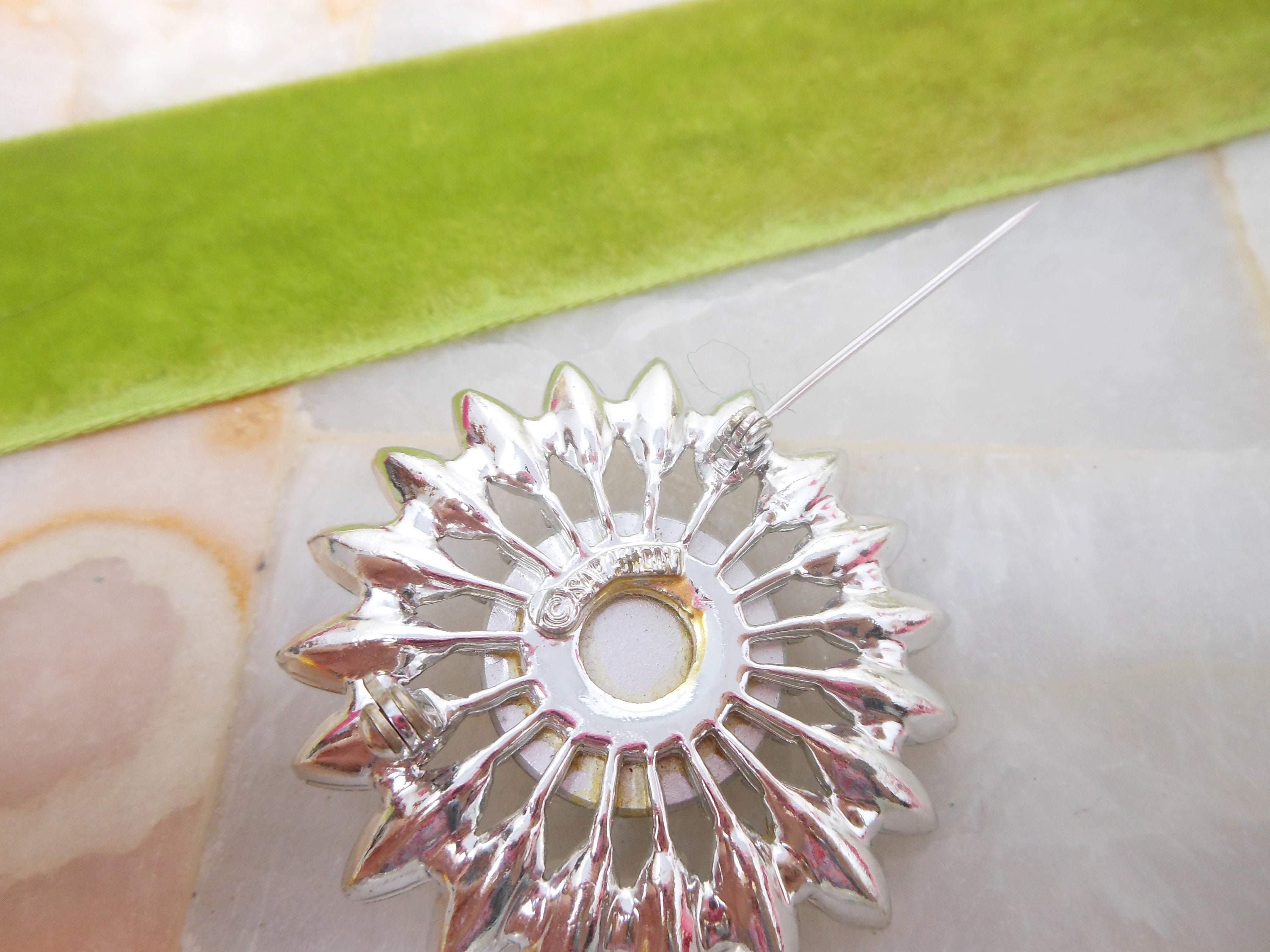 Vintage SARAH COVENTRY Flower Brooch Sunburst Pin Rhinestone