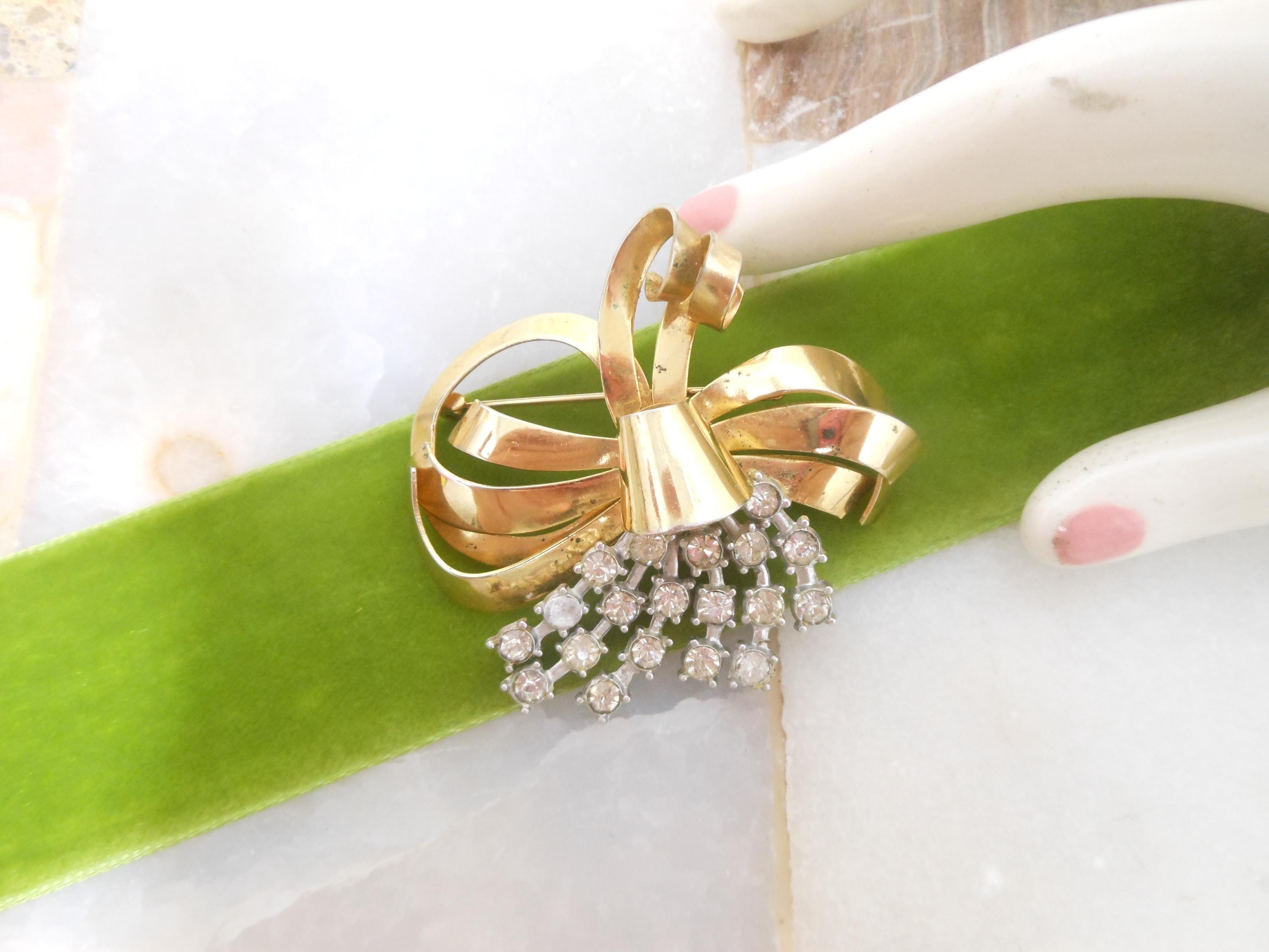 Vintage Bow Ribbon Brooch Crystal Ice Rhinestone Pin Flower Spray Jewelry Mid Century *As Is*, VivianJoel.com