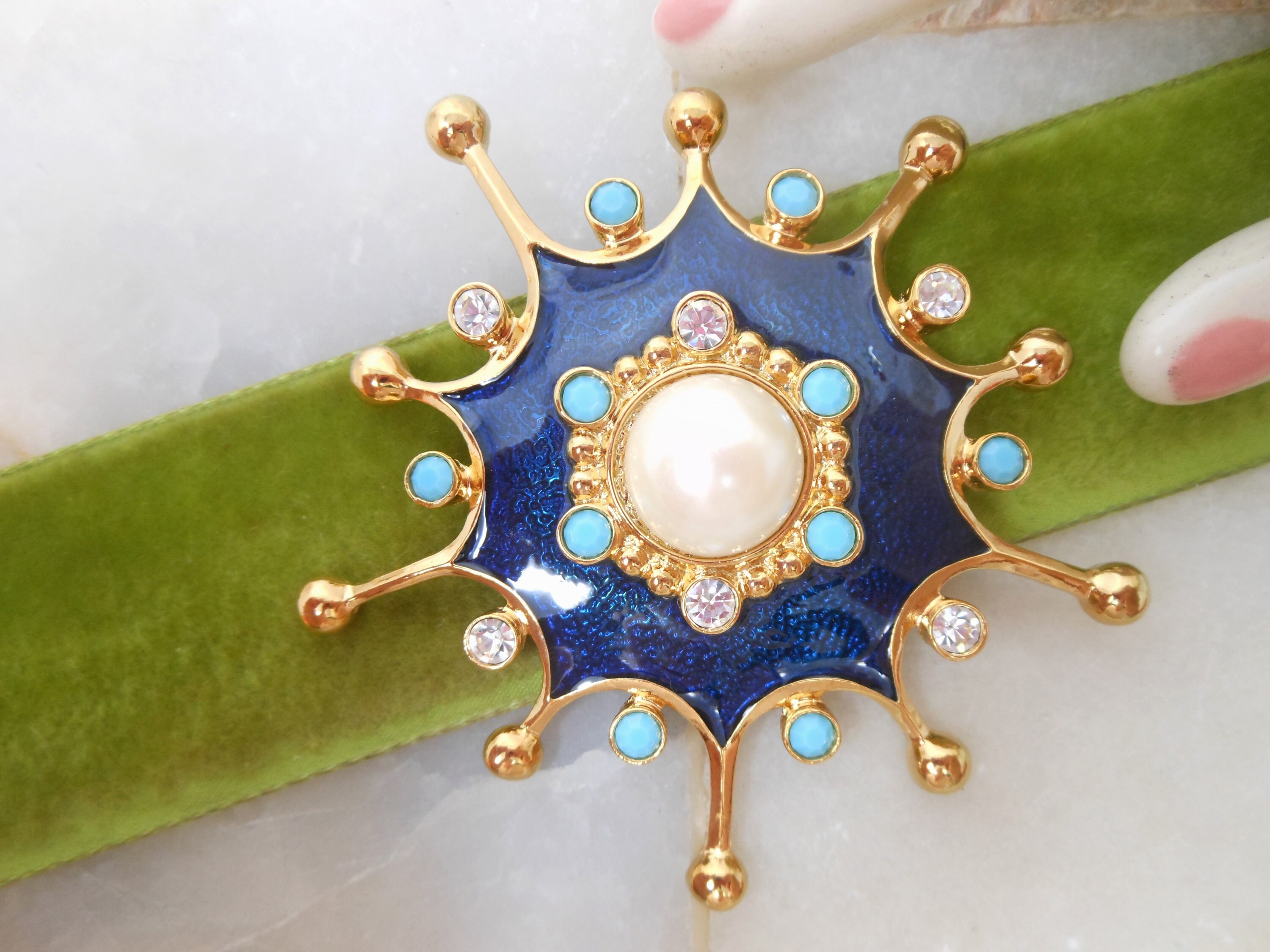 Barrera Brooch - Etsy
