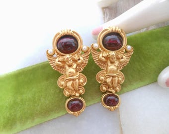 Vintage ELIZABETH TAYLOR Earrings Gilded Age Dangle Drop Gripoix Cherub Cupid Gold Plate AVON Designer Mogul Glam Jewelry, VivianJoel.com