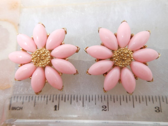 Vintage MARVELLA Pink Bracelet Earrings Set Flowe… - image 6