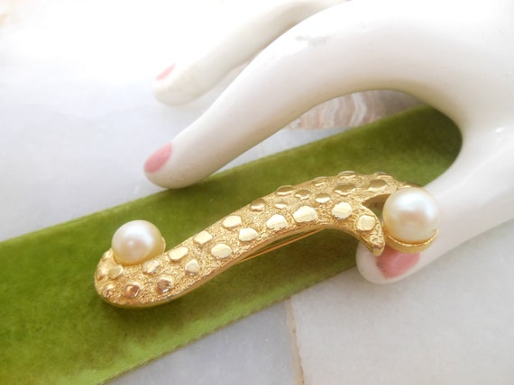 Vintage CELEBRITY NY Brooch Chunky Faux Pearl Gol… - image 4