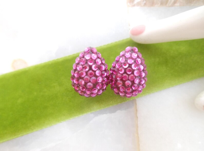 Vintage MISTAR BIJOUX Earrings Clip On Pink Rhinestone Crystal Fuchsia Designer Mid Century Jewelry
