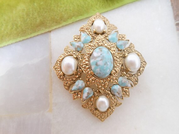 Vintage SARAH COVENTRY Pearly Brooch Faux Turquoi… - image 4