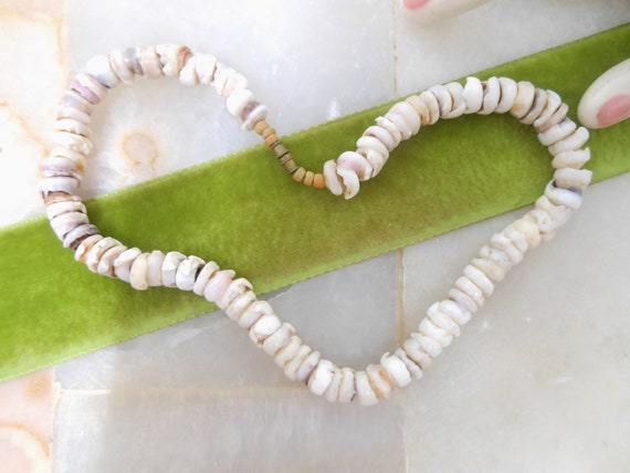 Vintage Shell Necklace Bead Puka Surfer Choker Ha… - image 4