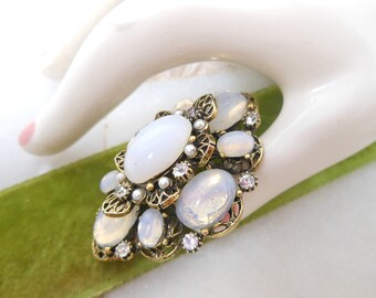 ☆TATIANA☆ Old Moon Antique Pearl Brooch BCH0094 Antique Art Nouveau Sterling Silver Ladies Head Crescent