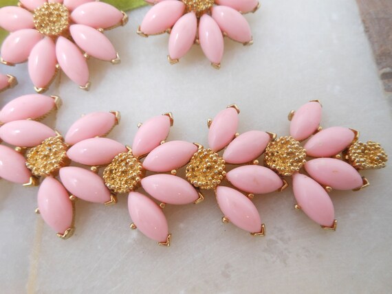 Vintage MARVELLA Pink Bracelet Earrings Set Flowe… - image 5