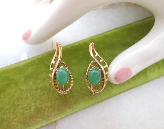 Vintage Green Cabochon Gold Fill Earrings Screw B… - image 1