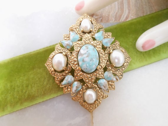 Vintage SARAH COVENTRY Pearly Brooch Faux Turquoi… - image 2
