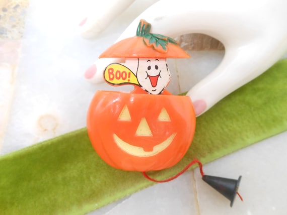 Vintage Halloween Pin Pumpkin Ghost Brooch Jack O Lantern Pop Up Mechanical Plastic Resin Jewelry Kitschy Gift, VivianJoel.com