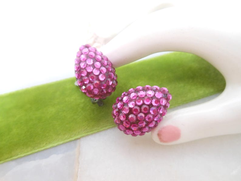 Vintage MISTAR BIJOUX Earrings Clip On Pink Rhinestone Crystal Fuchsia Designer Mid Century Jewelry