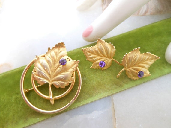 Vintage TAYLORD Gold Fill Brooch Earrings Leaf Se… - image 1
