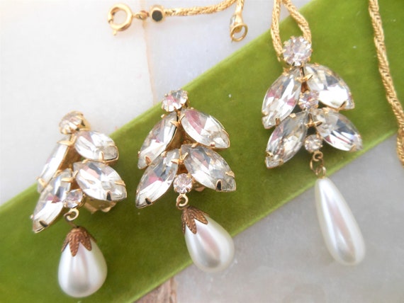 Vintage Necklace Earring SET Mesh Faux Teardrop Pe