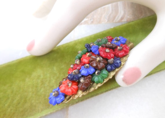 Vintage Tiny Flower Bead Brooch Dress Clip Beaded… - image 3